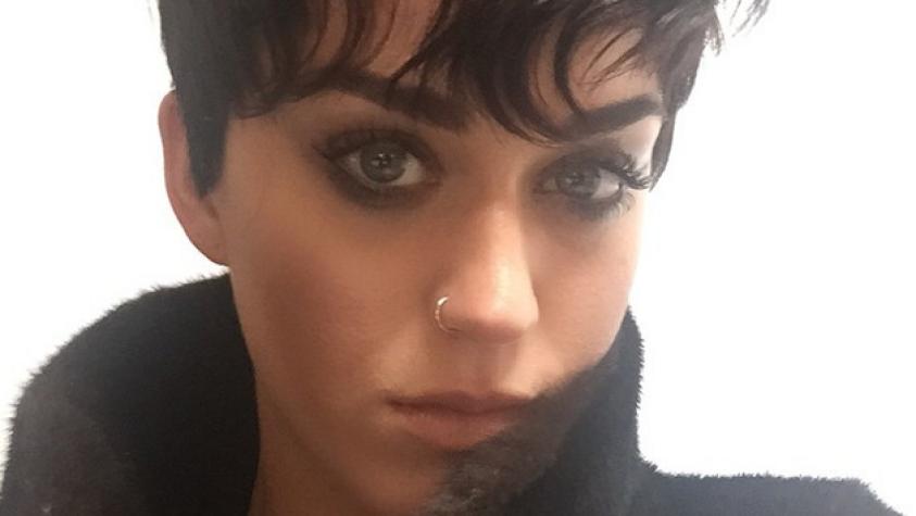 Moda: Katy Perry es la nueva cara de “Moschino”