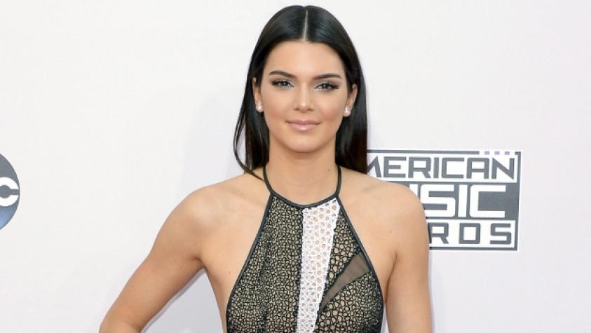 Kendall Jenner se convirtió en sexy “pascuerita”