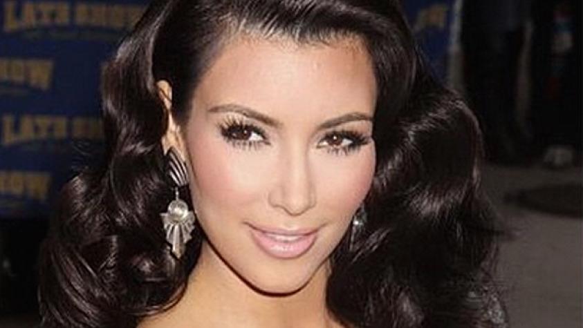 Kim Kardashian dictará clases de maquillaje profesional