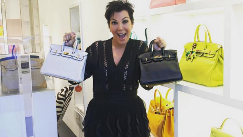 ¡La que puede, puede! Kris Jenner usa traje de baño de su hija menor