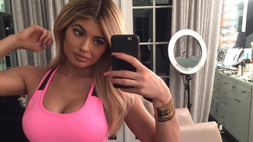 Esta es la cifra que Kylie Jenner invierte en tratamientos de belleza