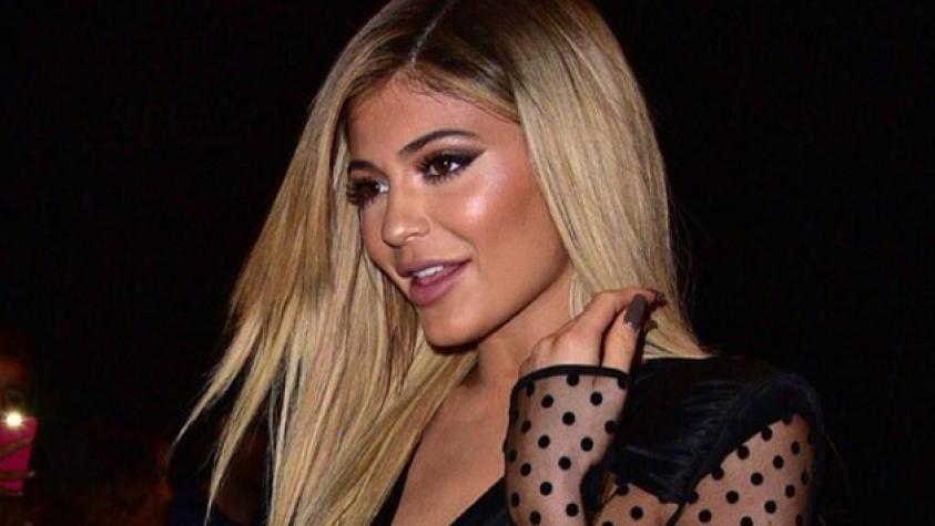 “Paparazean” a Kylie Jenner sin maquillaje ni peluquería