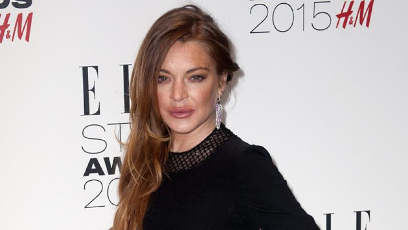 Lindsay Lohan vuelve a dejar en evidencia uso de Photoshop