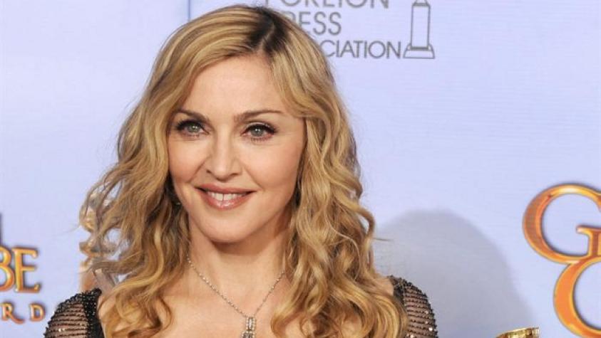 ¿Madonna liberal?: Publicó foto de su hijo de 13 con botella de alcohol