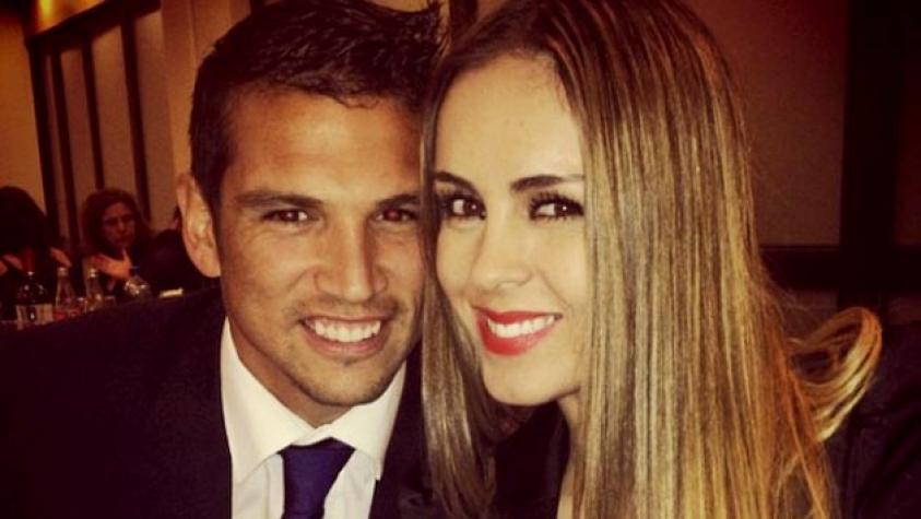 Maura Rivera muestra su embarazo en las playas de Aruba