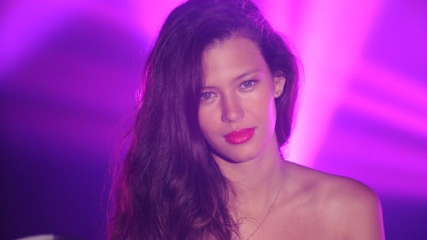 Michelle Carvalho juega con osada transparencia en redes sociales