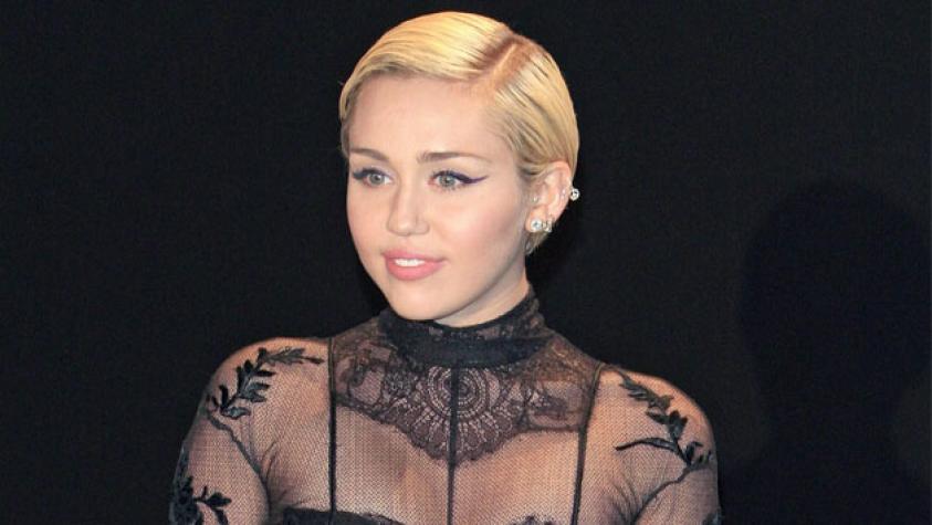 ¡Miley Cyrus luce más flaca que nunca!