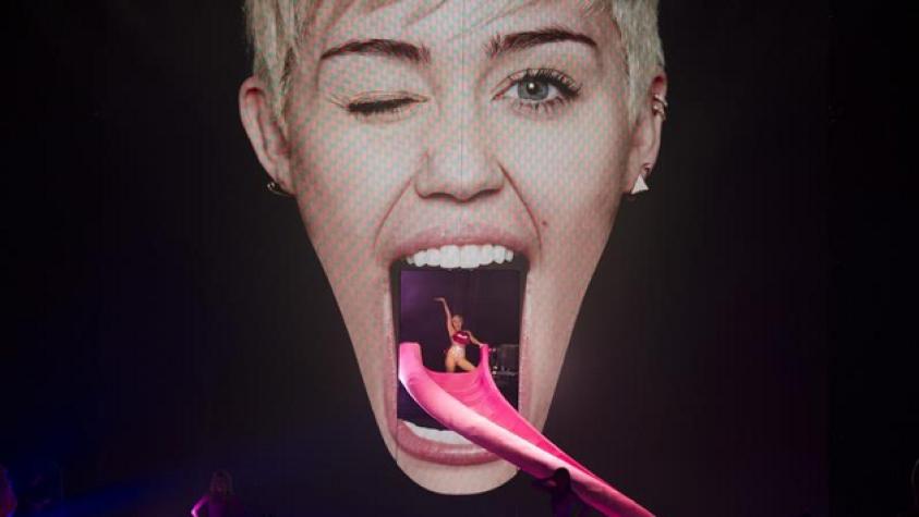Miley lo muestra todo en Instagram