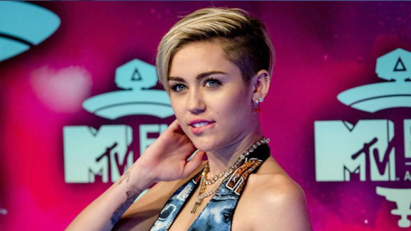 Miley Cyrus censurada en Francia