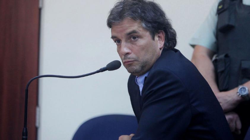 Pablo Mackenna con arresto domiciliario y suspensión de licencia