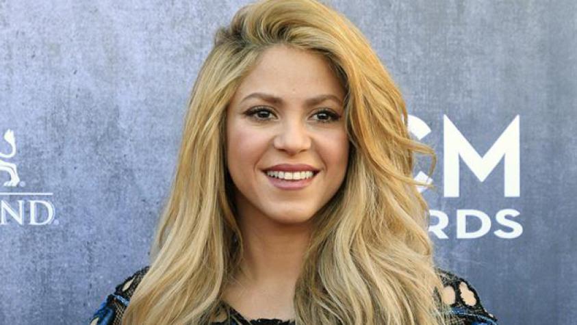 Shakira muestra sus tonificados abdominales