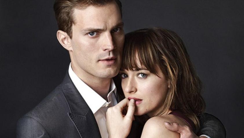 Se difunden las primeras fotos de besos en “50 Sombras de Grey”