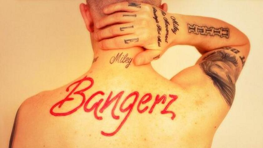 ¡Fan tiene 40 años y 22 tatuajes de Miley Cyrus!