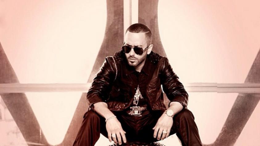 Yandel internado tras accidente automovilístico