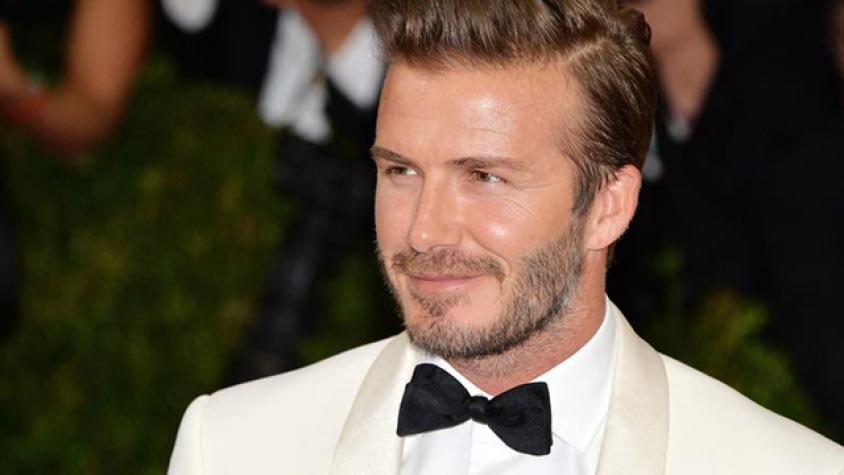David Beckham muestra sus especiales nuevos tatuajes