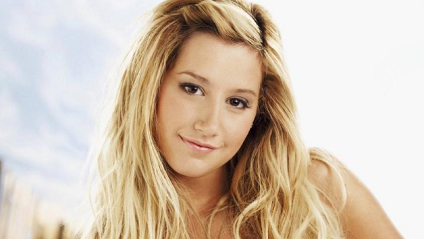 Ashley Tisdale estrenó nuevo look otoñal