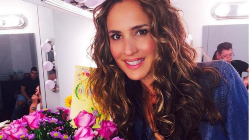 Angélica Castro reaccionó incómoda ante escándalo que afecta a su marido