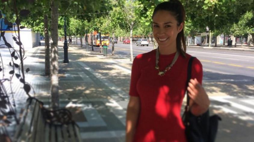 Vanesa Borghi le regaló manso escote a Colo Colo en la celebración de su estrella 31