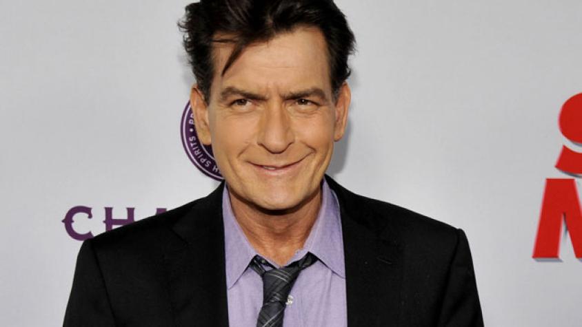 Charlie Sheen deja tratamiento del VIH para probar uno alternativo en México
