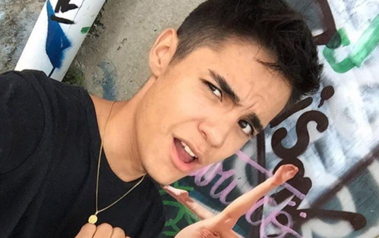 Leo Méndez Jr. comparte foto de romántico beso con su pololo