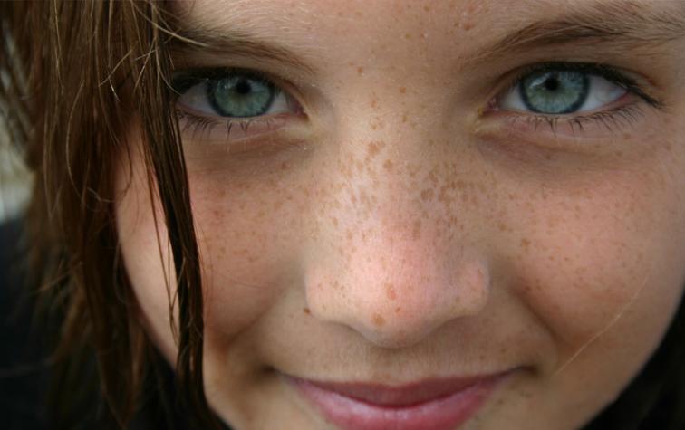 La nueva tendencia: Pecas ¡De colores!