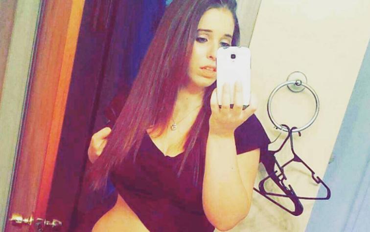 Mujer se hace famosa en Instagram debido a su inusual anatomía