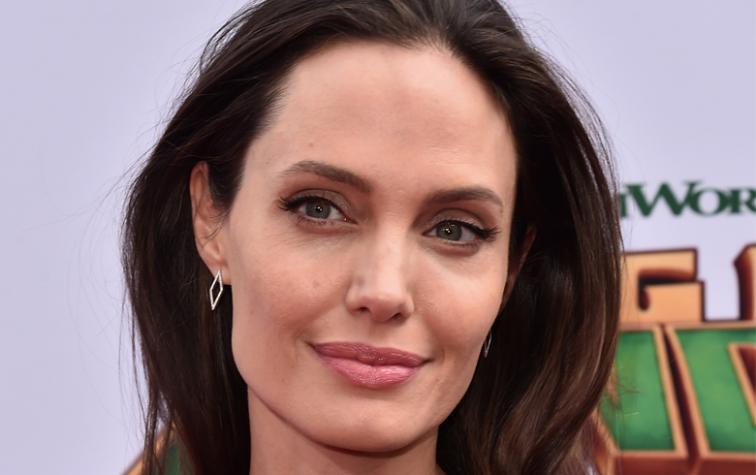 Angelina Jolie ¿tiene una gemela?