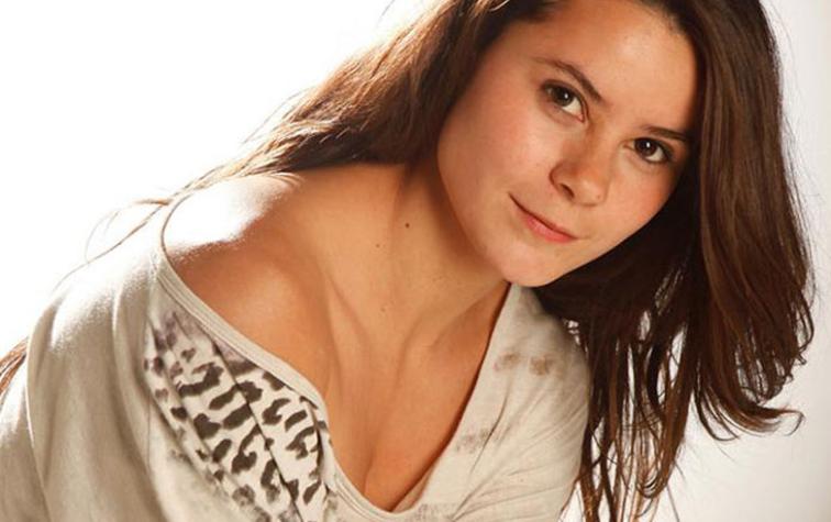"Marita" García se lució con desnudo y tela para revista "Viernes"