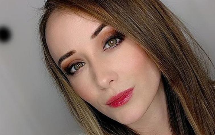 Mujer se maquilla solo con comida ¡Y lo logra!