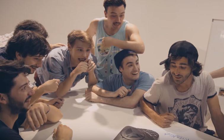 Escuela de Zorrones: el viral que se ríe de los "perritos piscoleros"