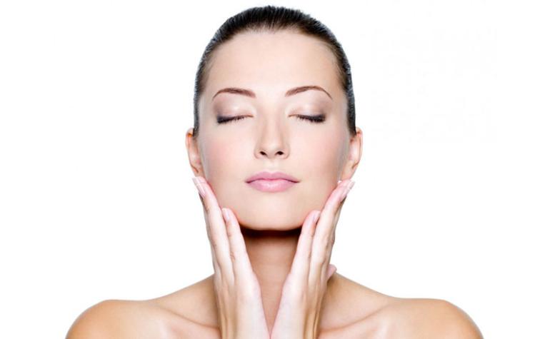 Conoce cómo hacer una limpieza correcta a tu rostro