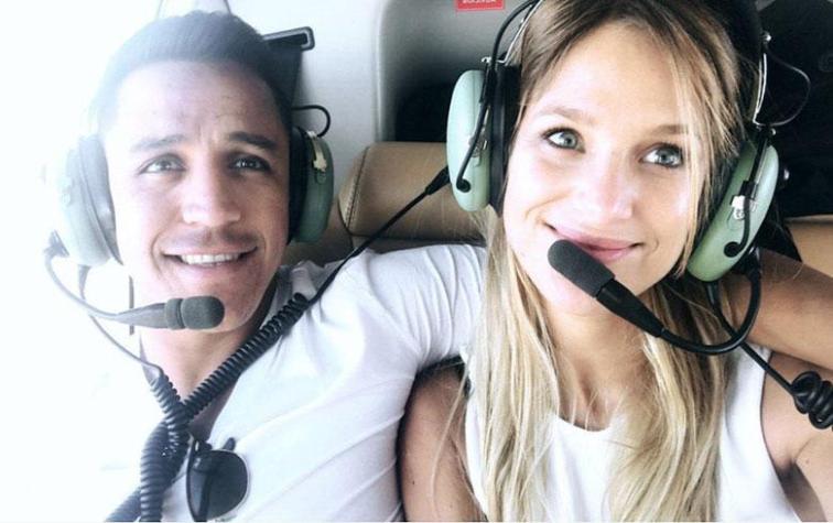 Mayte Rodríguez y Alexis Sánchez viajaron a Sauzal para ayudar a víctimas de incendios