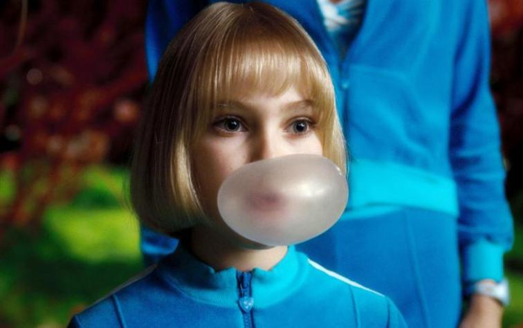 La sexy transformación de la engreída Violet a 12 años de “Charlie y la fábrica de chocolate”