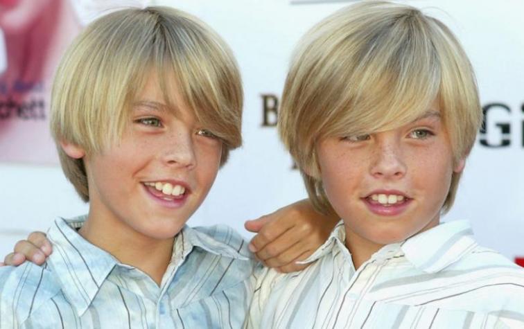 Así lucen hoy los traviesos gemelos "Zack y Cody" a 12 años del estreno de la serie