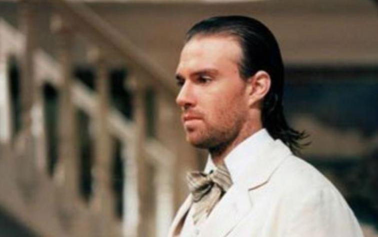 Así luce hoy el galante fantasma "Max Ossa" a 20 años de la teleserie "Tic Tac"