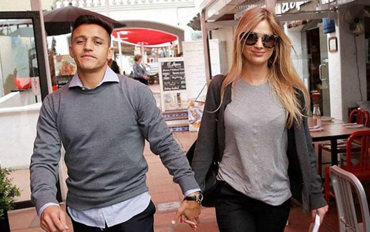 Alexis Sánchez sorprendió con emotivo homenaje a su madre