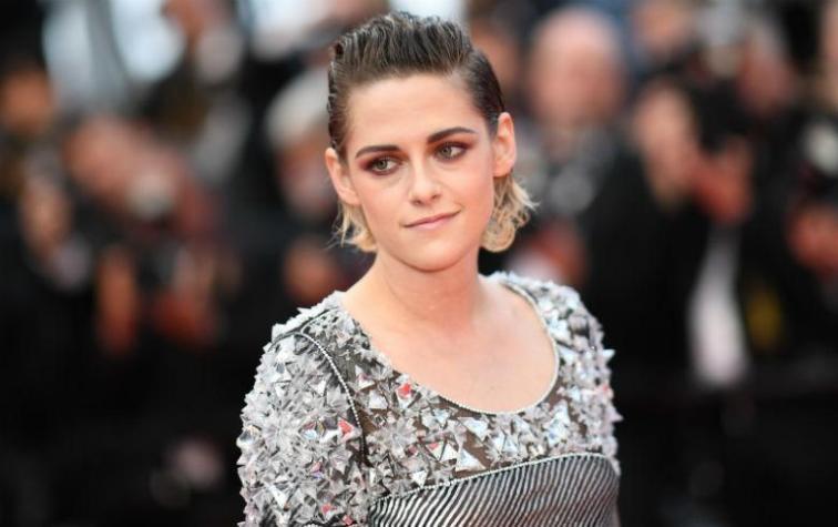 Kristen Stewart queda a pies descalzos en Cannes