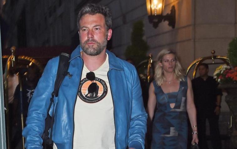La recaída de Ben Affleck con el alcohol: pasó días encerrado bebiendo solo y sin ducharse