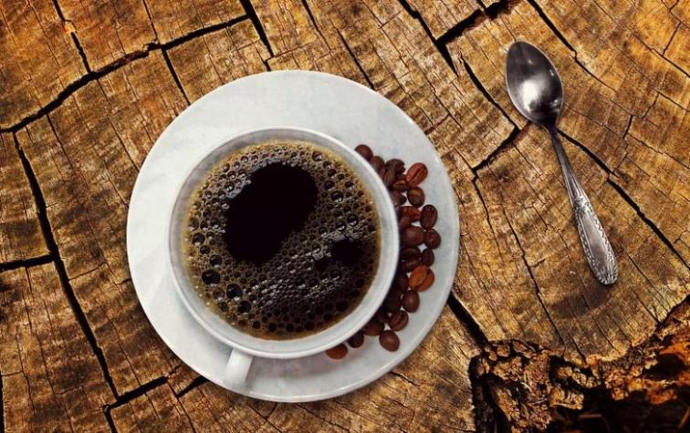 Tomar dos tazas de café al día te podría salvar la vida