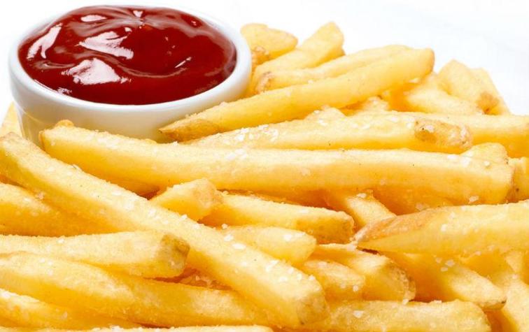 Expertos revelan la cantidad saludable de papas fritas que deberíamos comer y es para la risa