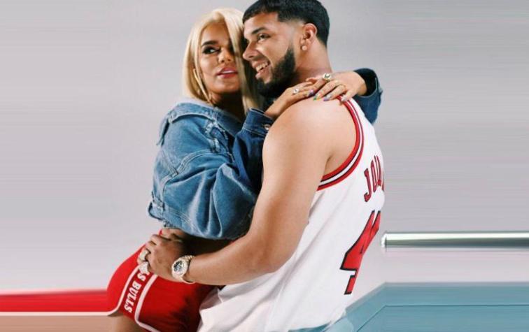 Anuel AA muestra el tatuaje que se hizo en honor a su relación con Karol G