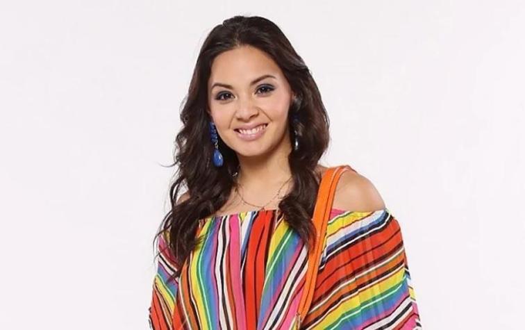 Carolina Arredondo deslumbra con elegante desnudo