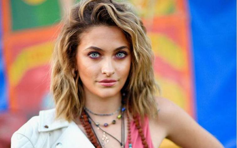 Paris Jackson luce su nuevo tatuaje en honor a Led Zeppelin