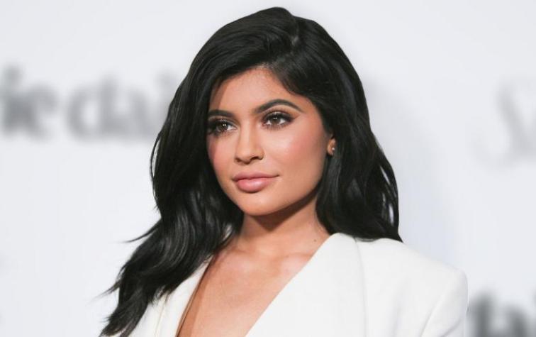 Kylie Jenner se luce en foto casual sin una sola gota de maquillaje