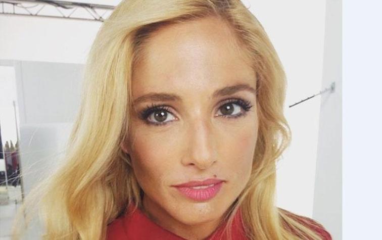 María Elena Swett muestra cómo la psoriasis se expandió en su cuerpo