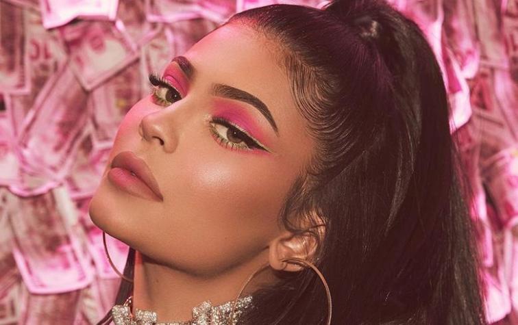 Revelan todas las fotografías de Kylie Jenner para revista Playboy