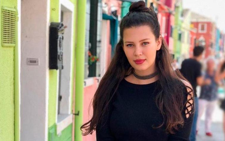 Michelle Carvalho se une la moda del momento con urbano y sensual look
