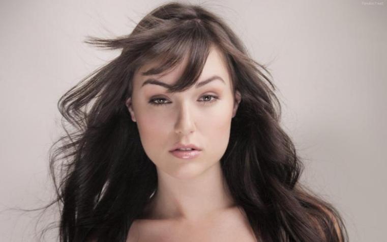Sasha Gray manda mensaje a Chile: “Manténgase fuertes”