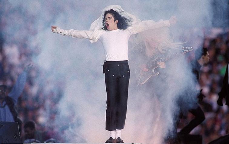 Subastan los calcetines "Moonwalk" de Michael Jackson