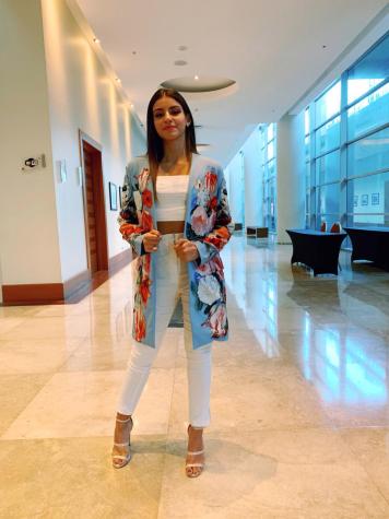 Isabela Souza y las flores para la tercera noche de Viña 2020